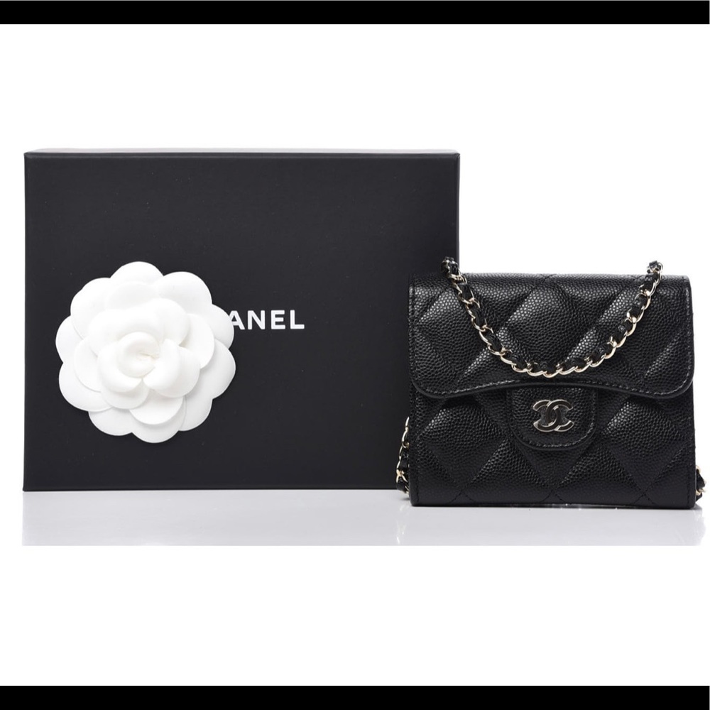 βSOLDβAuth Chanel caviar flap card w chain - Picture 5 of 10